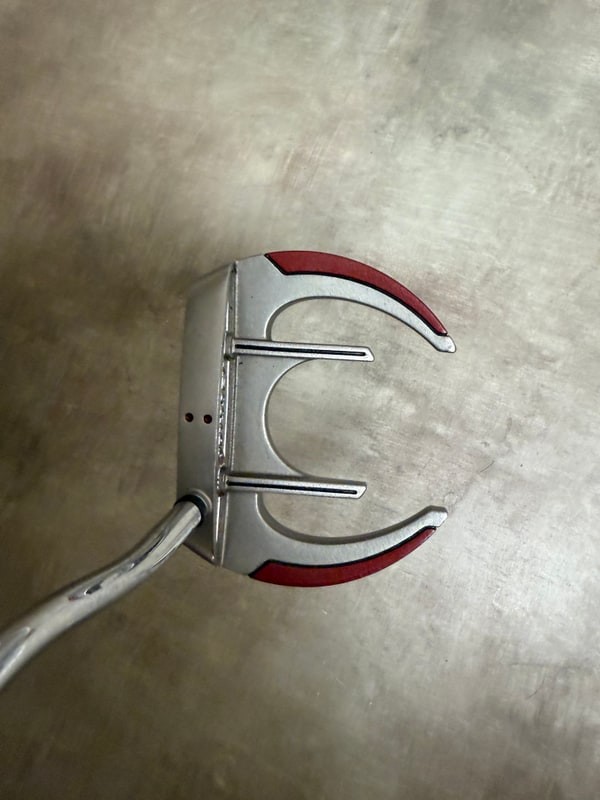 Odyssey White Hot Sabertooth Putter image 1