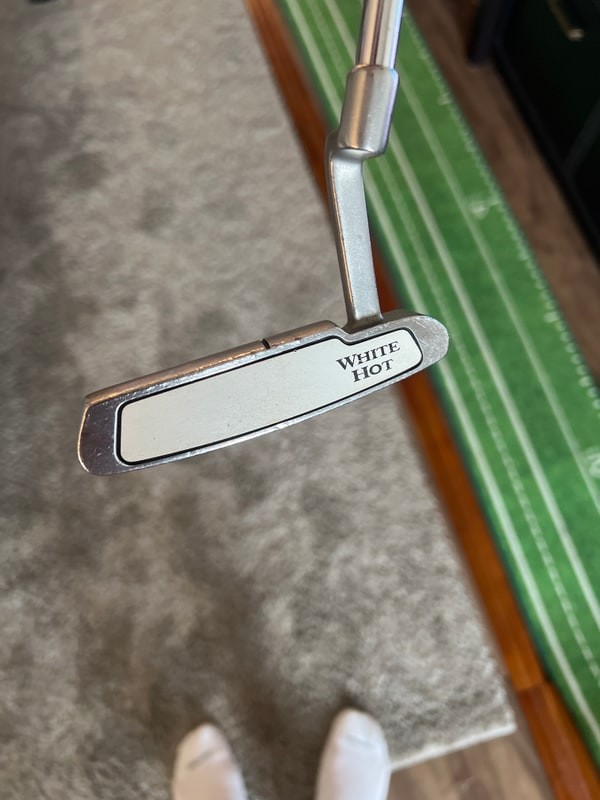 Odyssey White Hot 1 Putter image 1