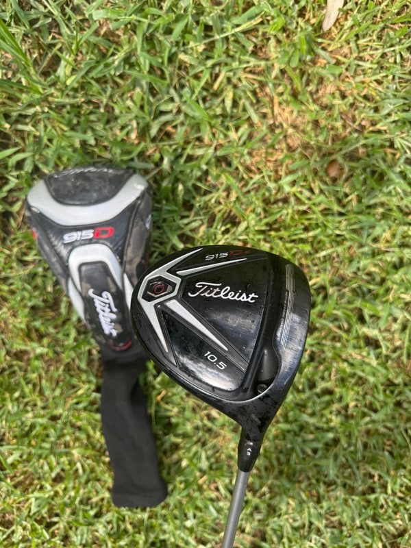 Titleist 915 D2 Driver image 1